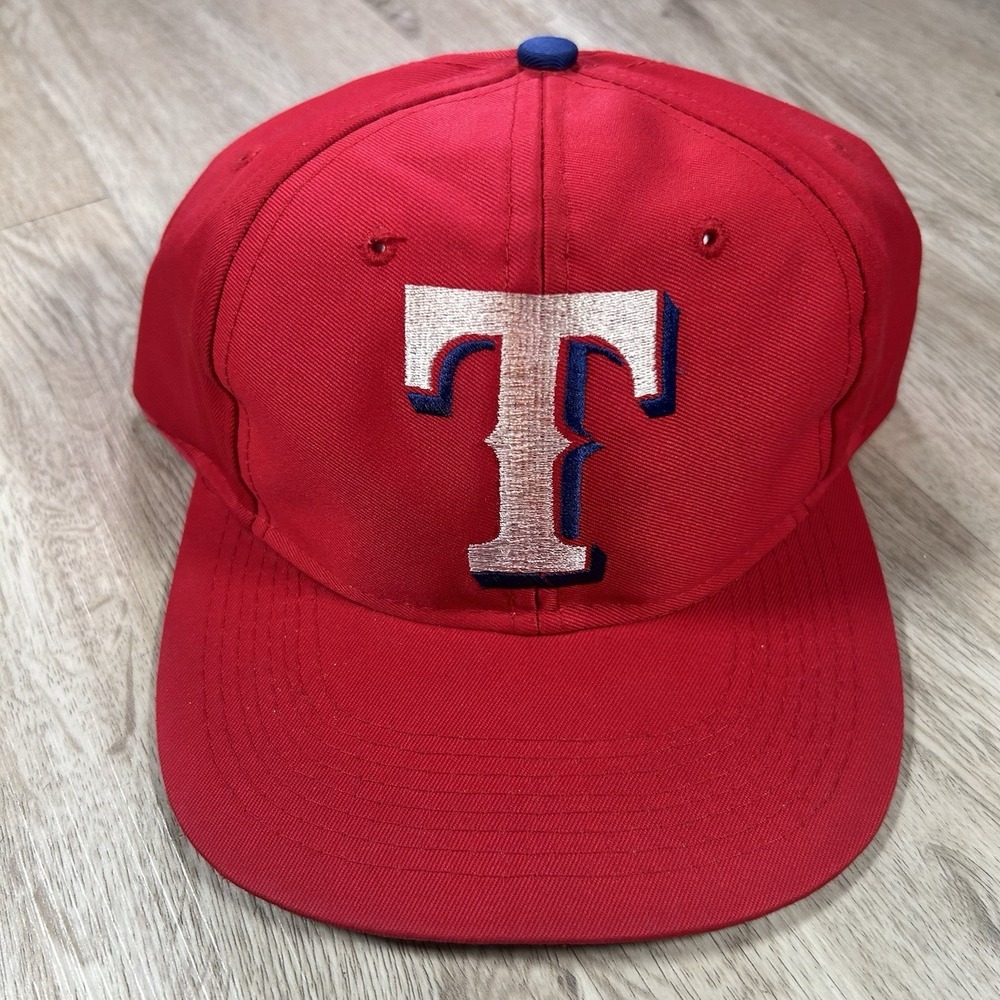 VTG Texas Rangers Snapback Hat MLB Baseball Competitor Red Cap